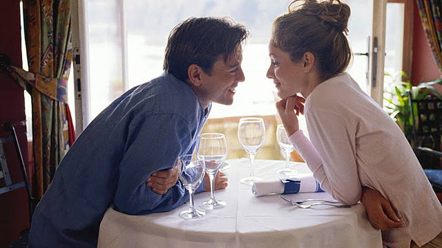 Осторожнее с чувствами — любовный гороскоп на 14 октября