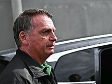 Адвокаты Болсонару потребовали его освобождения из тюрьмы для операции