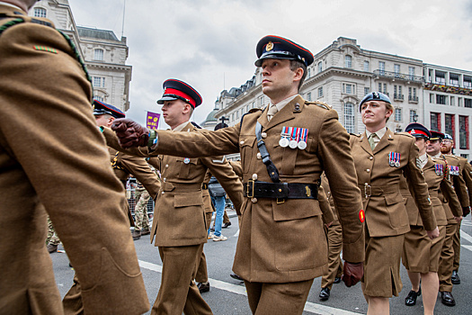Первая официальная жертва Лондона: британский офицер погиб на Украине из-за "трагического инцидента"