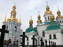 В чужой монастырь – украинские ультра приговорили святыню к поруганию