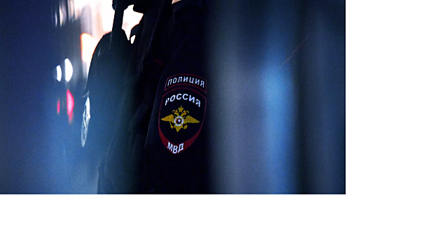 В пригороде Петербурга мужчина взял в заложники шестерых детей