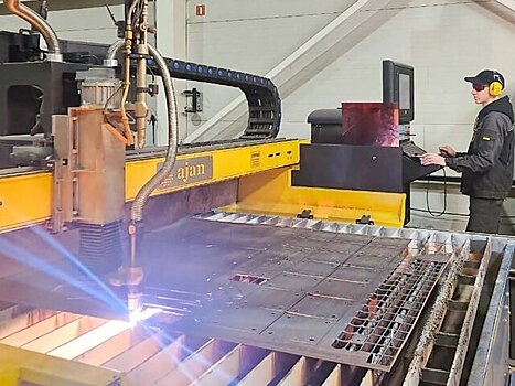 Ефимов: Столичный производитель поставил более 5 млн медицинских изделий по офсетному контракту