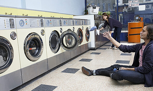 Китаец угодил в больницу, понюхав свои носки