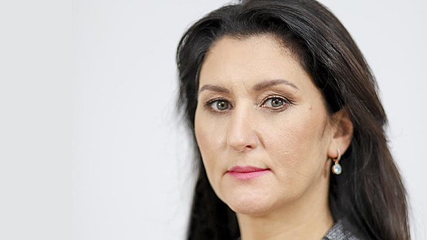 Оскандалившуюся постами про "сброд" чиновницу уволили