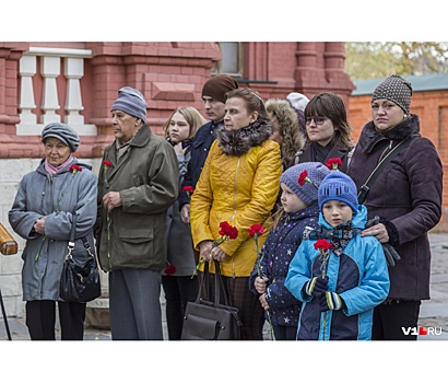 Волгоградцев испугал мороз перед митингом к 100 — летию окончания Первой Мировой войны