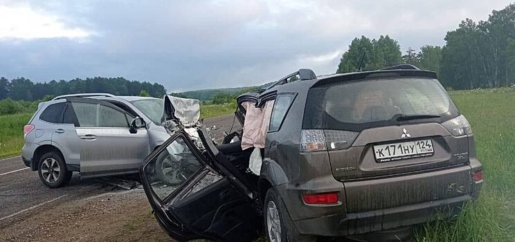 Смертельное ДТП под Красноярском убило двух водителей