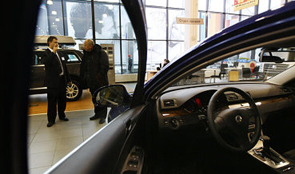 Экспорт легковых машин из РФ в январе упал на 17,3%, импорт на 25%