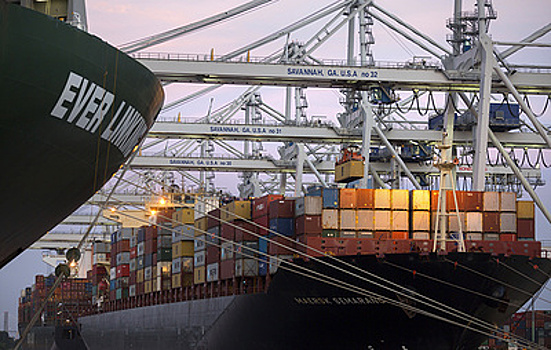 Борьба протекционизма и либерализма. Кто пострадает в торговых войнах?