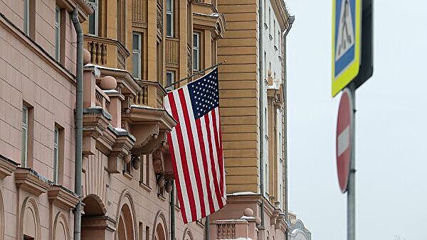 Мужчина пытался попасть на территорию посольства США в Москве