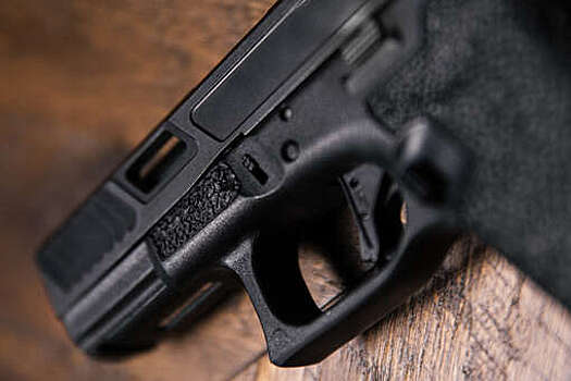 "МК": мужчина открыл стрельбу и ранил незнакомца, чтобы отстоять честь тещи