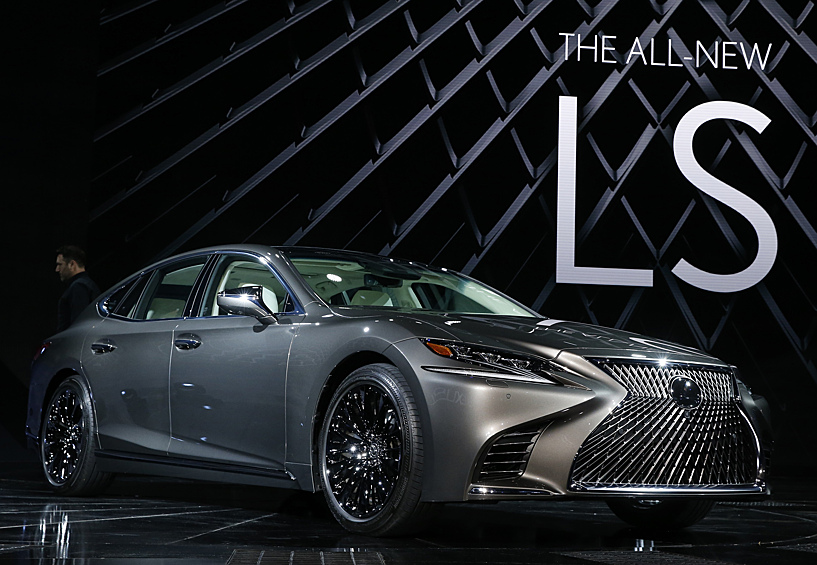 Мировая премьера пятого поколения флагманского седана Lexus LS 500