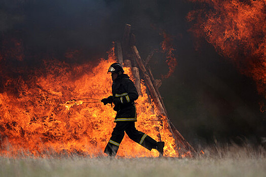 Названа возможная причина пожара в доме на Урале, где погибли пять детей