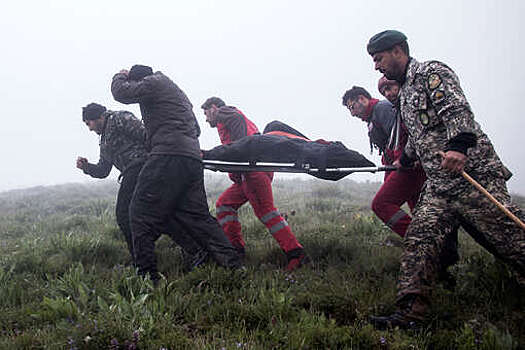 Генштаб ВС Ирана: вертолет Раиси рухнул из-за тумана и столкновения с горой