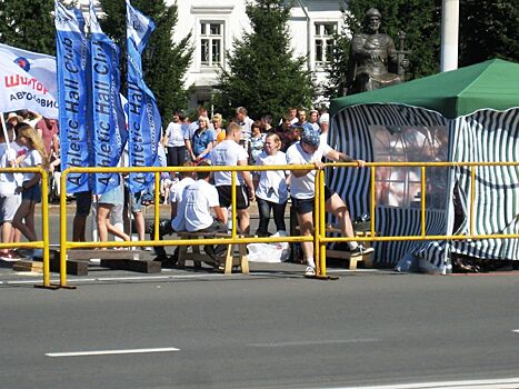 В День города костромичку приводили в чувство медики