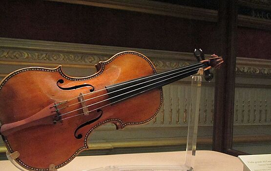 СМИ: в Испании ищут владельца предполагаемой скрипки Страдивари стоимостью €3 млн