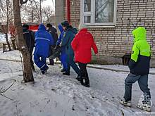 В российском регионе спасли полсотни человек при пожаре в общежитии