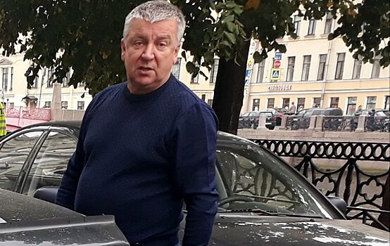 СМИ: экс-глава Карелии Худилайнен совершил ДТП в Петербурге, нахамил и скрылся