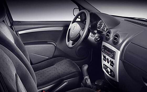 Эта недорогая иномарка почти идеальна, но такую версию — не берите!