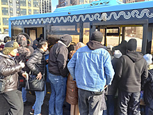 Между паспортом и депортацией: новая миграционная политика оставила сотни тысяч детей мигрантов без образования