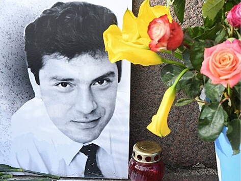 Жителей подмосковного поселка угрозами заставили отказаться от переименования улицы в честь Немцова