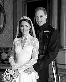 Принц Уильям и Кейт Миддлтон поделились ранее не публиковавшейся совместной фотографией после долгого отсутствия принцессы на публике
