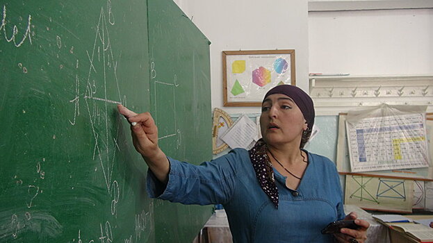 Буду кардинально менять методы: педагог из РФ о работе в таджикской школе