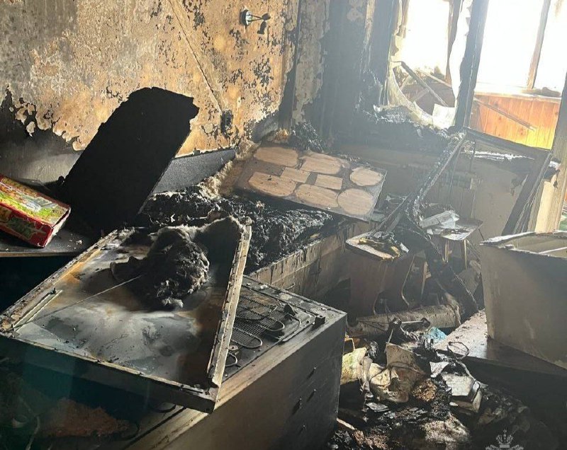 Пожар из-за неисправного удлинителя вспыхнул на улице Надежды Сусловой