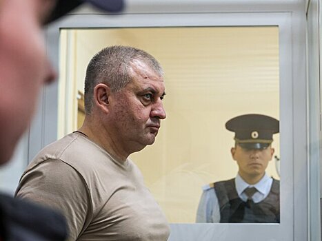 Обвиняемый в получении взятки генерал Шамарин заявил о желании уйти на СВО