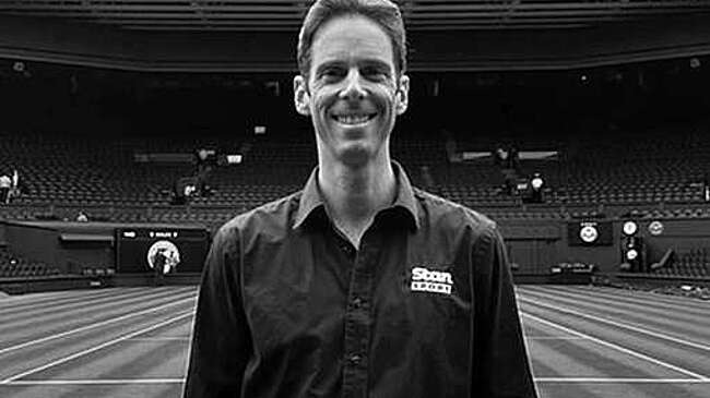 Телеведущий Маккензи-Макхарг не выжил после падения с крыши в Лос-Анджелесе