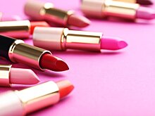 Визажист Феоктистова назвала оптимальный способ подбора помады