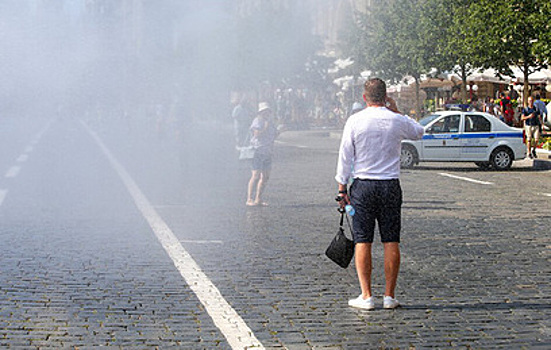 Москвичам дали неожиданный совет, как вести себя в жару
