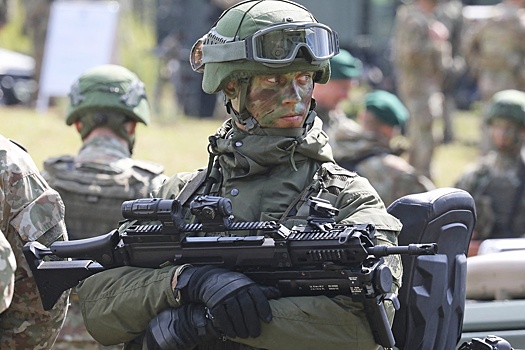 Варшава готовится к военным действиям, констатируют в Беларуси