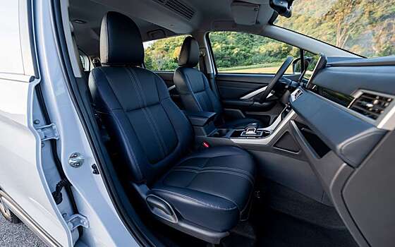 В продаже появился надежный семиместный Mitsubishi с доступной ценой