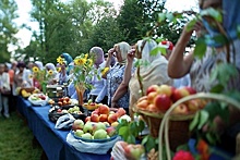Угощением и концертом отметили Яблочный спас в Красногорске