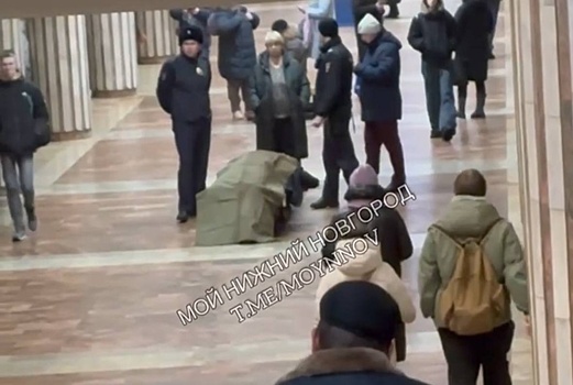 Соцсети: труп обнаружили в метро в Нижнем Новгороде