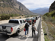 На КПП «Верхний Ларс» снова образовались автомобильные пробки