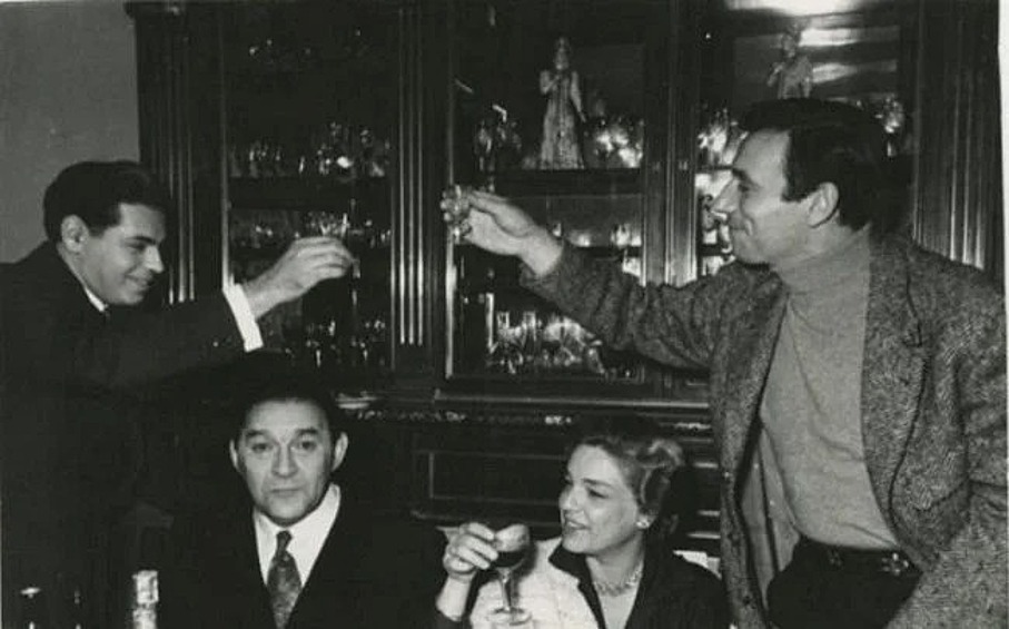 Аркадий Райкин, Леонид Утесов, Симона Синьоре и Ив Монтан в 1956 году.