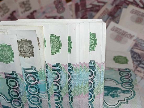 Минтруд поддержал идею ограничения расчетов наличными в России