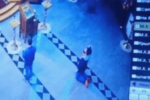 Baza: 31-летний мужчина выстрелил себе в голову в питерском храме из-за несчастной любви