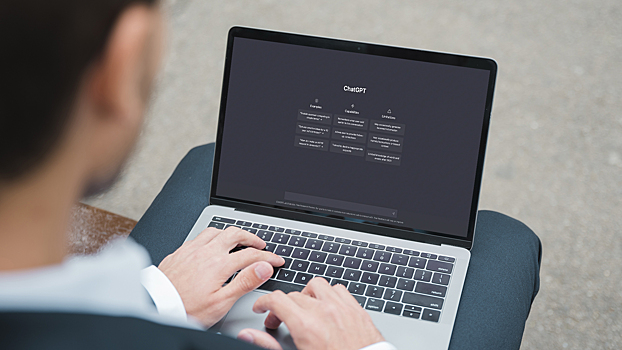 Популярные чат-боты заподозрили в слежке за россиянами: даны срочные советы