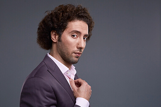 Экс-звезда «Вечернего Урганта» хочет получить гражданство Румынии