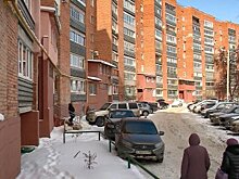 Жители дома на Толстого мерзнут из-за воздушных пробок