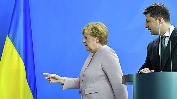 Зеленский и Меркель обсудили нормандский саммит