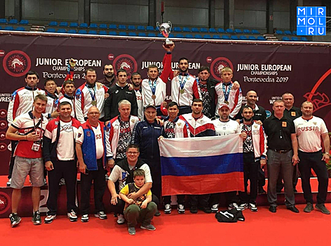 Абдусалам Гадисов привел к победе молодежную сборную России по вольной борьбе на первенстве Европы