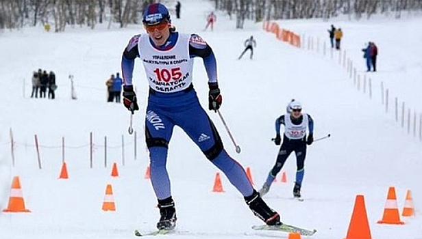 Команда Большунова и Спицова победила в эстафете на лыжном чемпионате России
