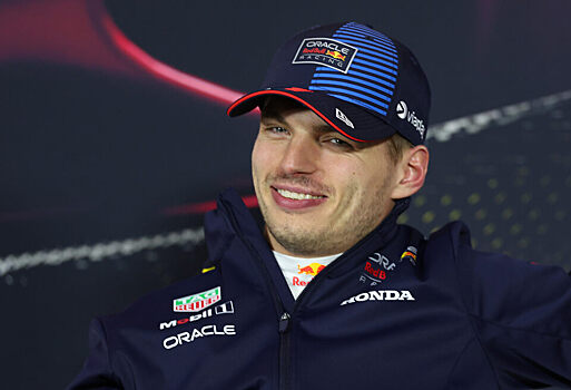 Берни Экклстоун: Ферстаппен слишком умён, чтобы уходить из Red Bull, но…