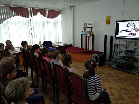 В библиотеке № 172 дошкольникам рассказали о сказках Льва Толстого