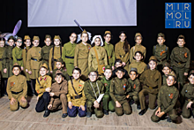 Школьники Махачкалы показали театрализованную постановку о подвигах Амет-Хана Султана