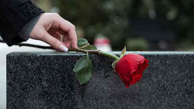 Как установить надгробие и кто может сделать это бесплатно