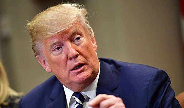 Модели разрешили рассказать про измену Трампа